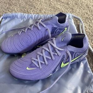 Brand New Smith x Castellanos Men’s 6.5 Nike Phantom cleats!